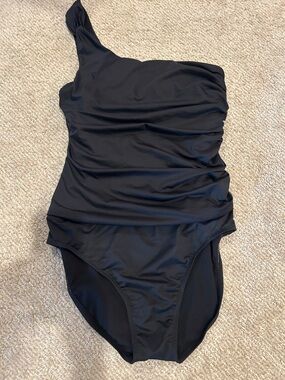 Clean Water. One-Shoulder Black Women’s Swim One-Piece XL
